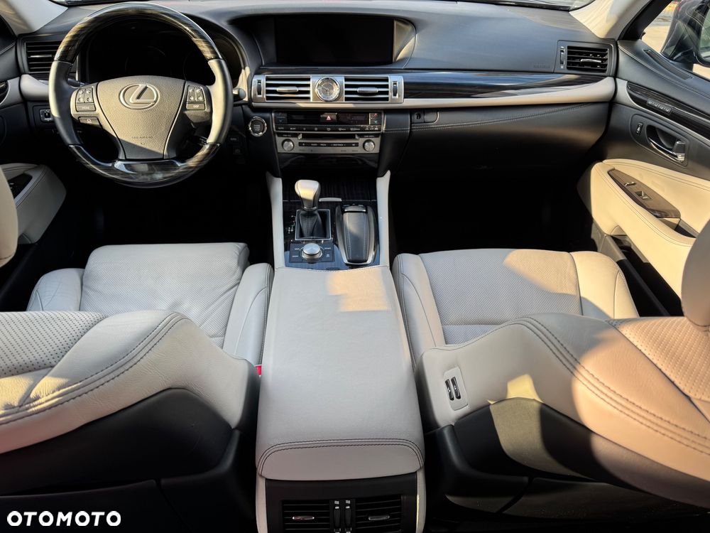 Lexus LS 460 Elite - 26