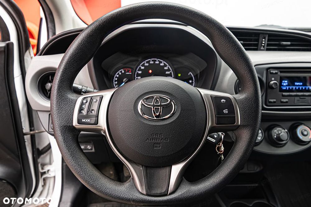 Toyota Yaris Active 1.5 111KM - 16