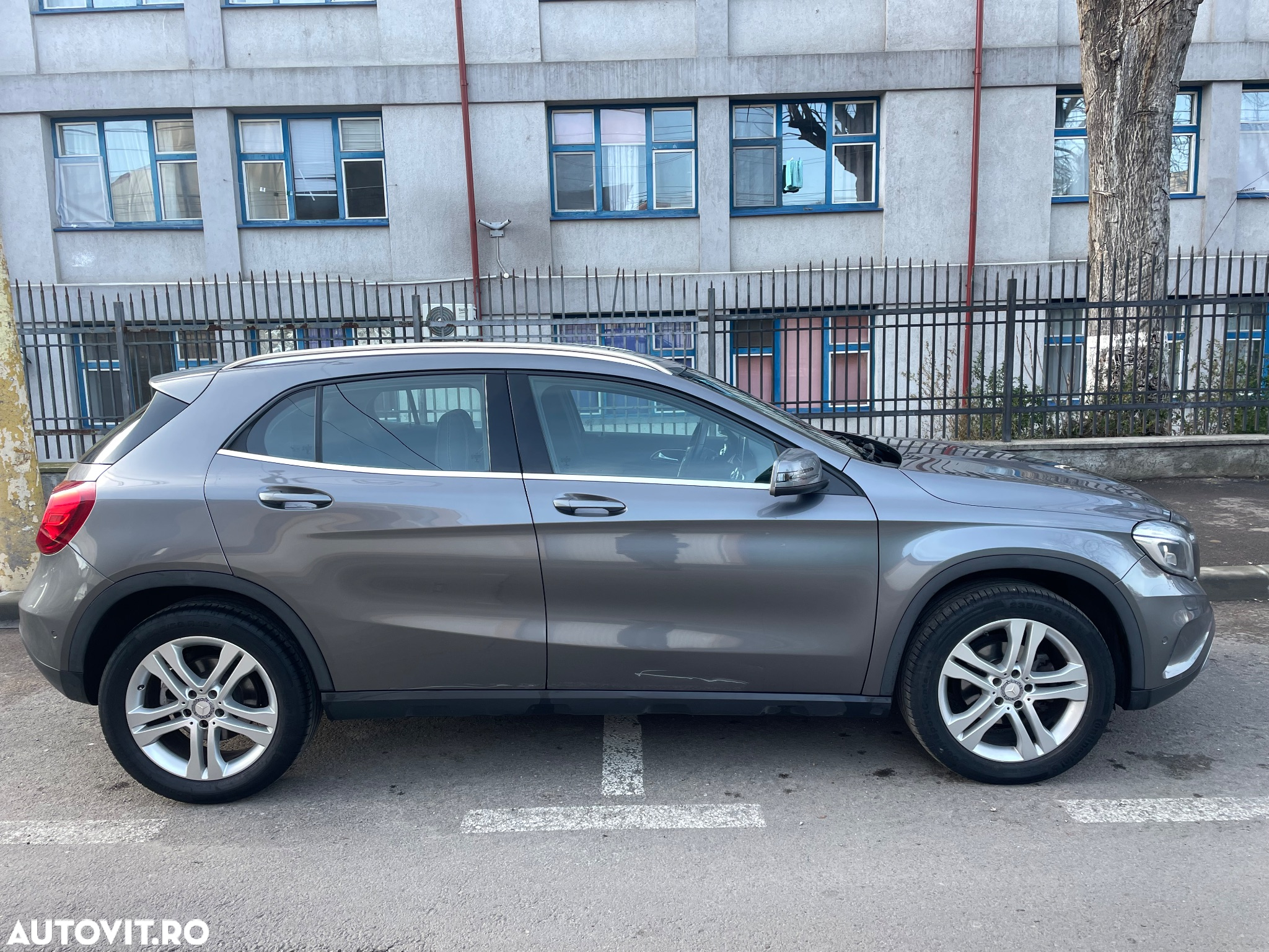 Mercedes-Benz GLA 220 d 4Matic 7G-DCT AMG Line - 8