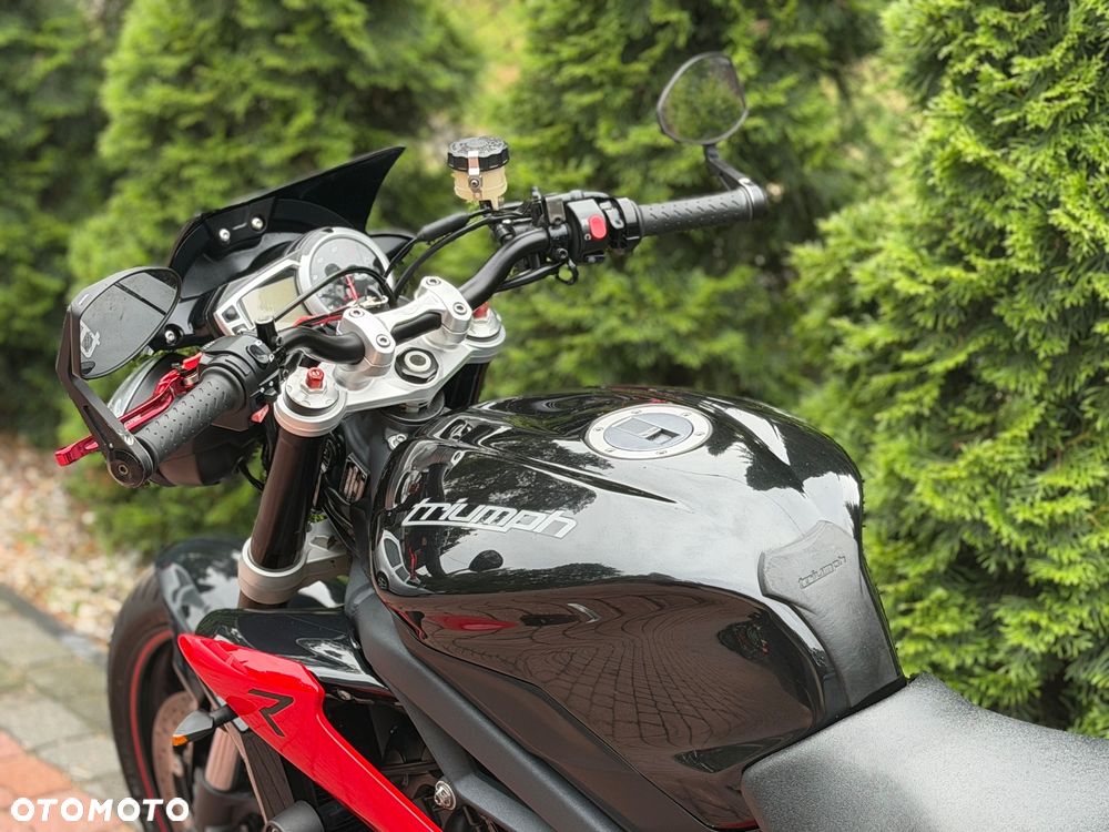 Triumph Street Triple - 16