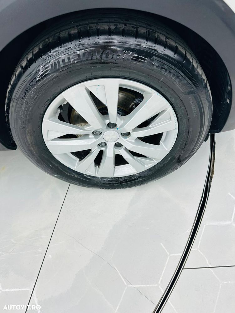 Peugeot 3008 PureTech 130 Stop & Start GPF Active - 10