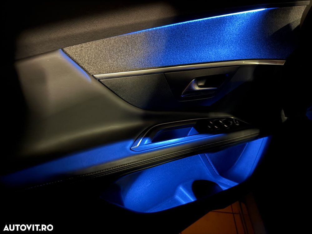 Peugeot 3008 PureTech 130 Stop & Start GPF EAT8 Allure - 36