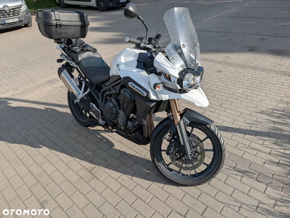 Triumph Tiger - 1