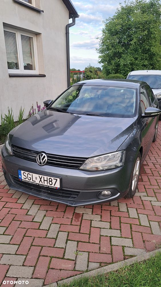 Volkswagen Jetta 1.2 TSI Comfortline CityLine - 2