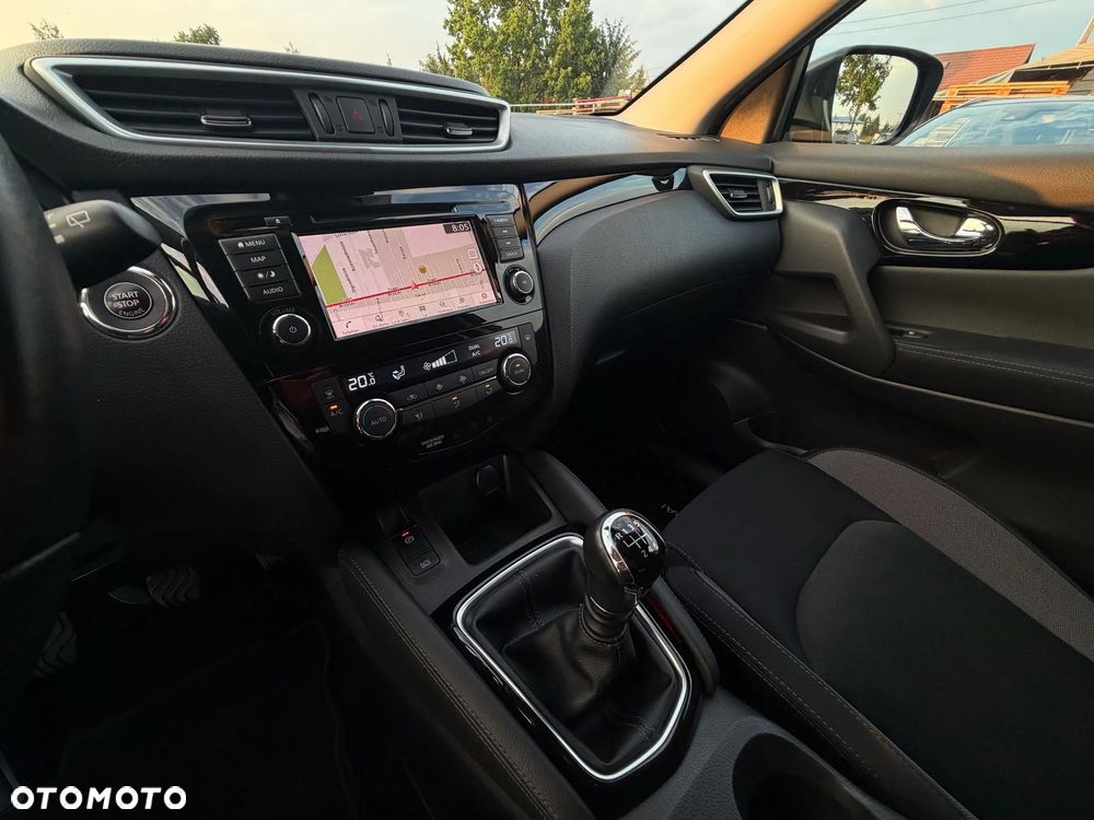 Nissan Qashqai 1.3 DIG-T N-Connecta EU6d - 35