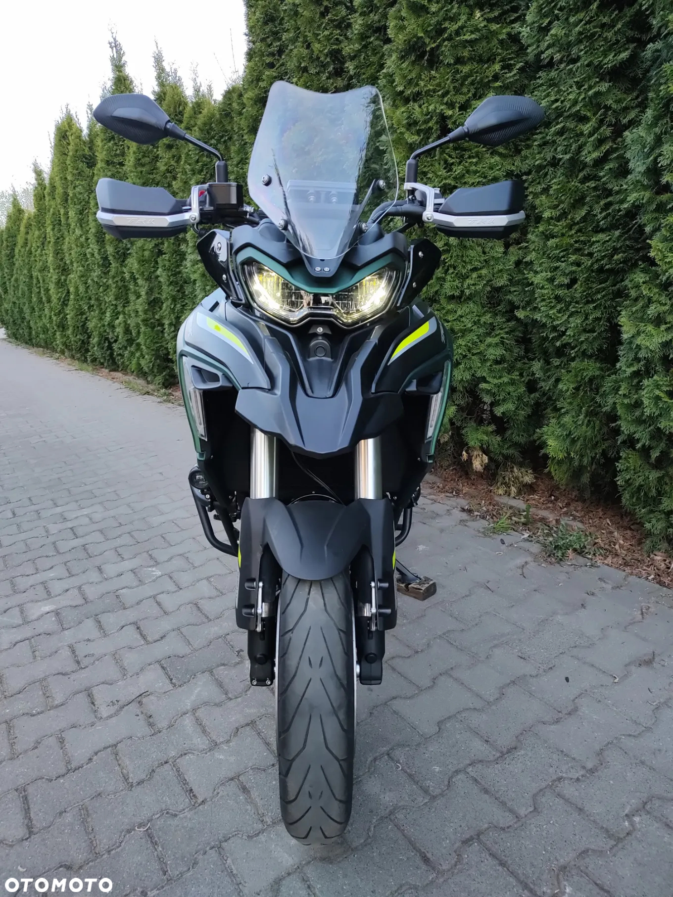Benelli TRK 702 - 10