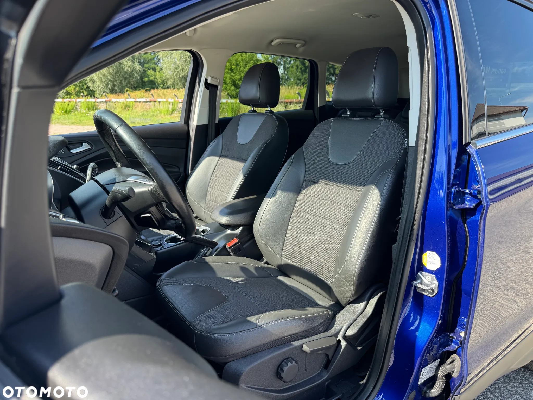 Ford Kuga 1.5 EcoBoost FWD Titanium - 4