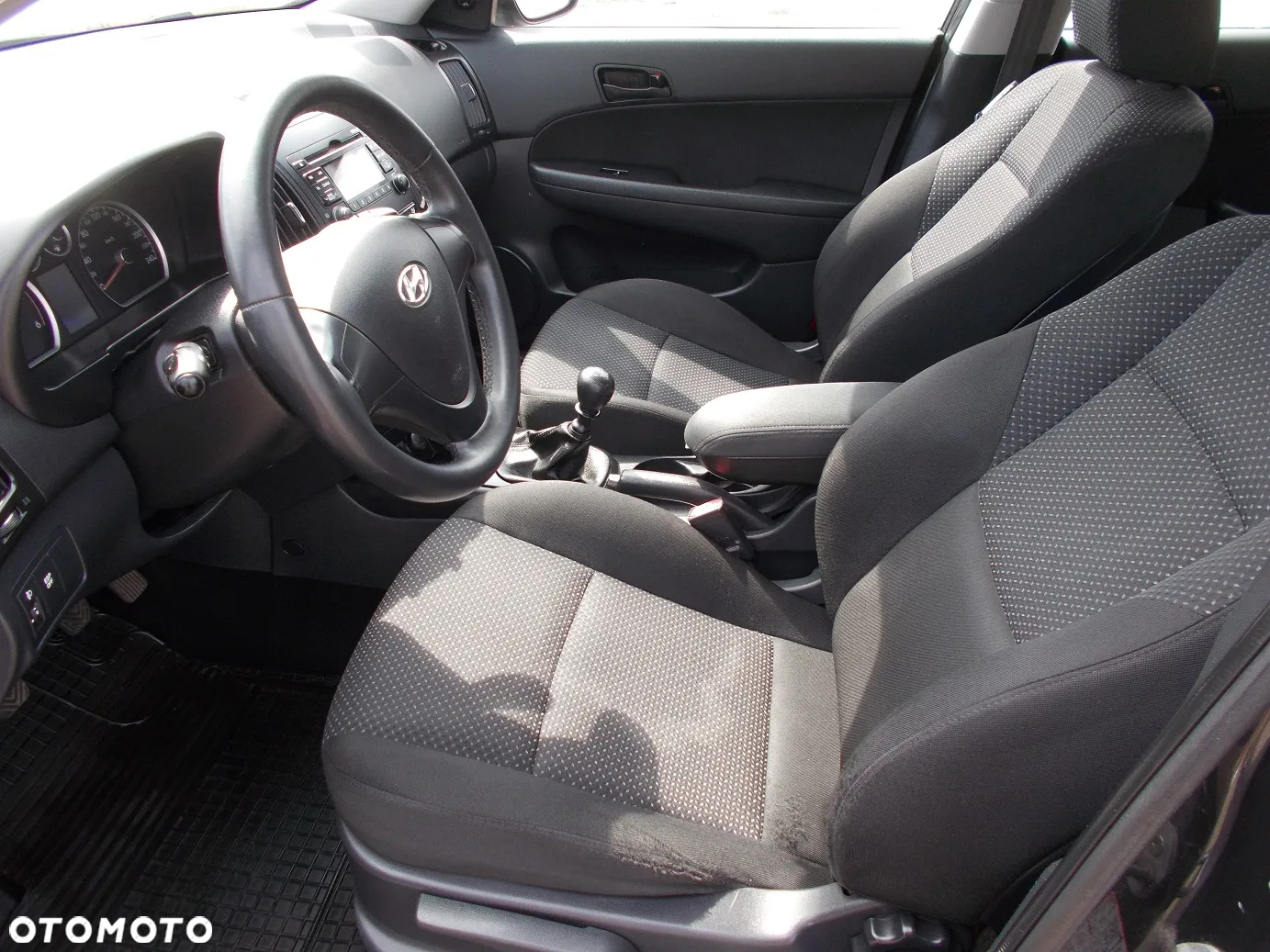 Hyundai i30 1.6 CRDi Classic + - 17