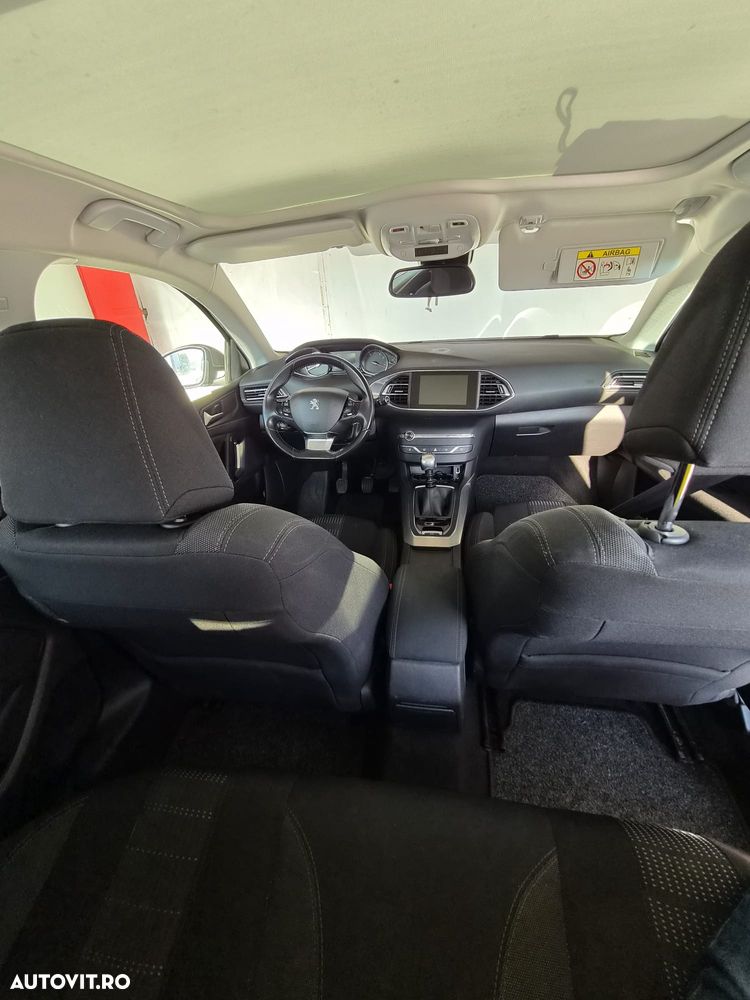 Peugeot 308 PureTech 130 GPF Stop & Start Tech Edition - 3