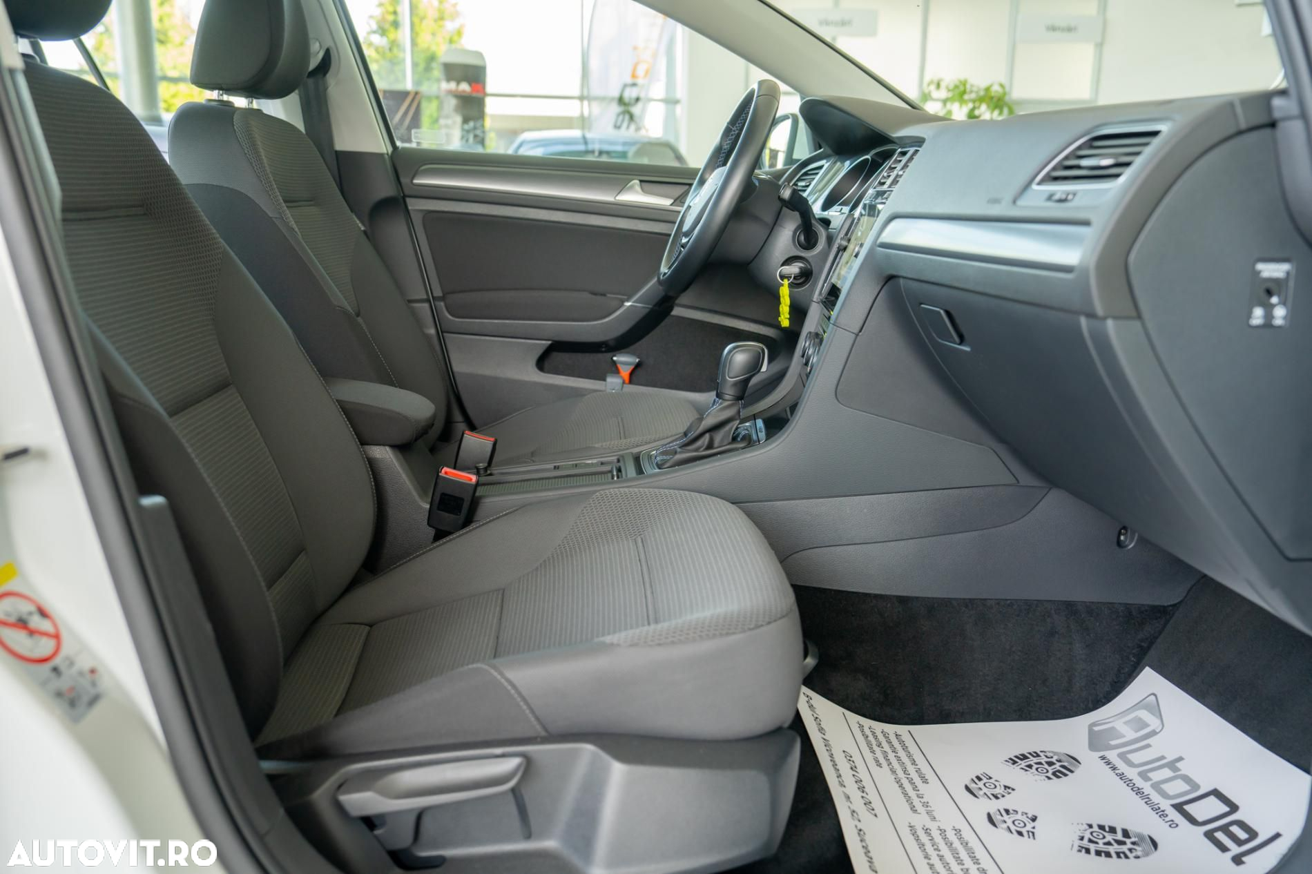 Volkswagen Golf e-Golf - 18
