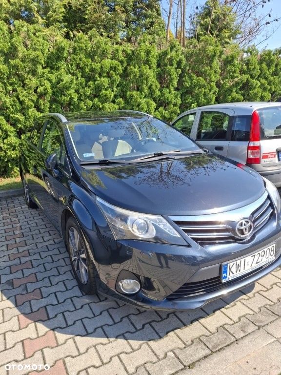 Toyota Avensis 1.8 Premium - 1
