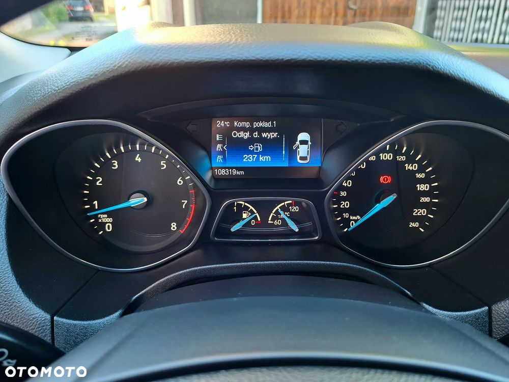 Ford Focus - 34