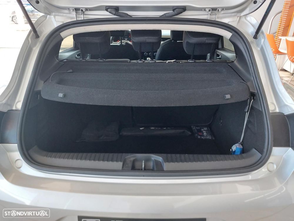 Renault Clio 1.0 TCe Evolution Bi-Fuel - 40