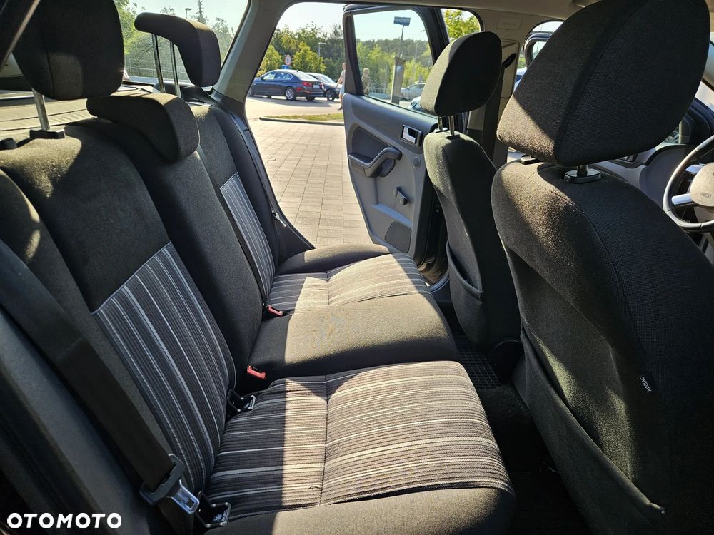 Ford Focus - 22