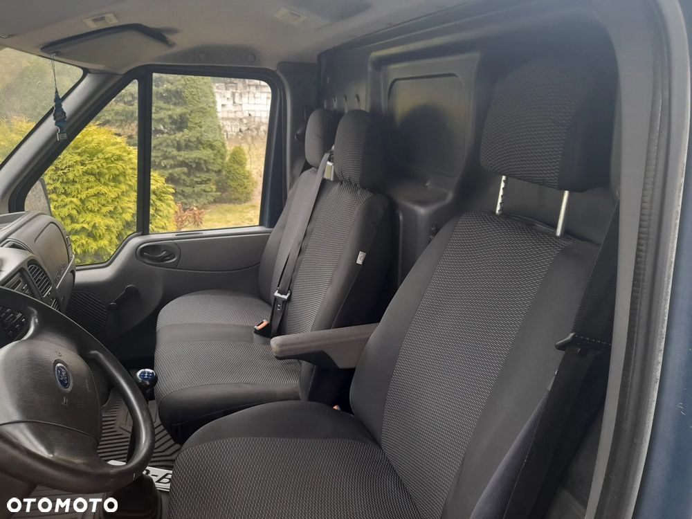 Ford Transit - 19
