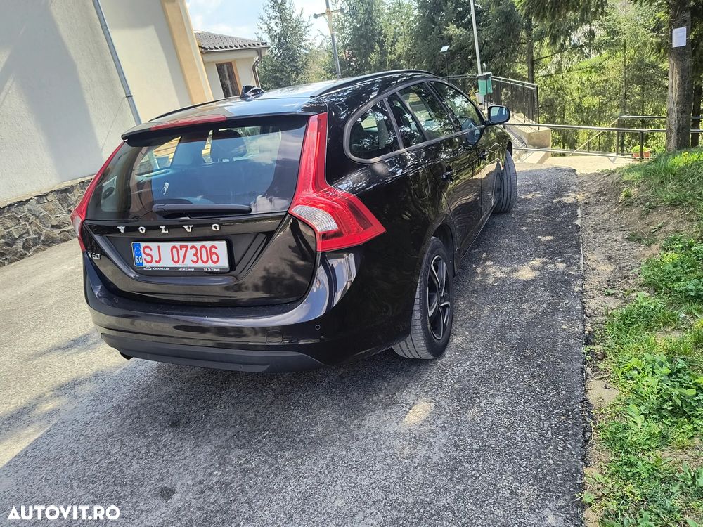 Volvo V60 D2 Start-Stop Kinetic - 1