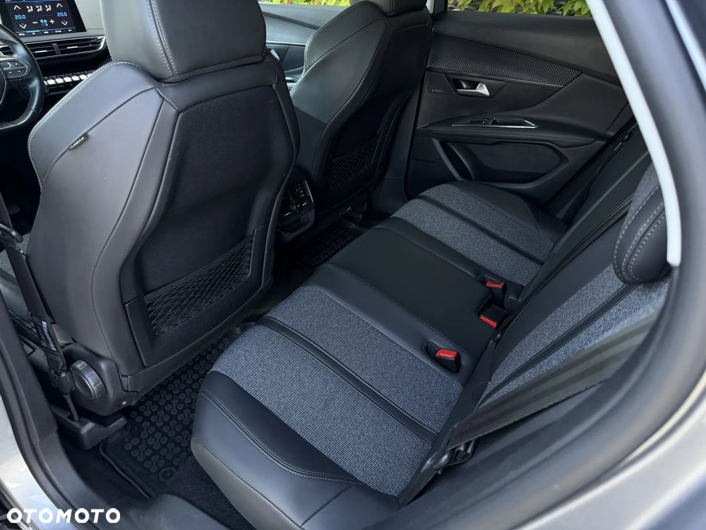 Peugeot 3008 1.5 BlueHDi Allure S&S EAT8 - 15