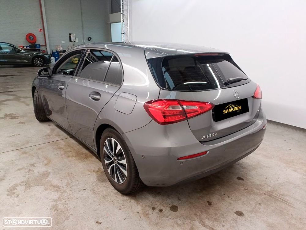 Mercedes-Benz A 180 d Business Solutions - 5