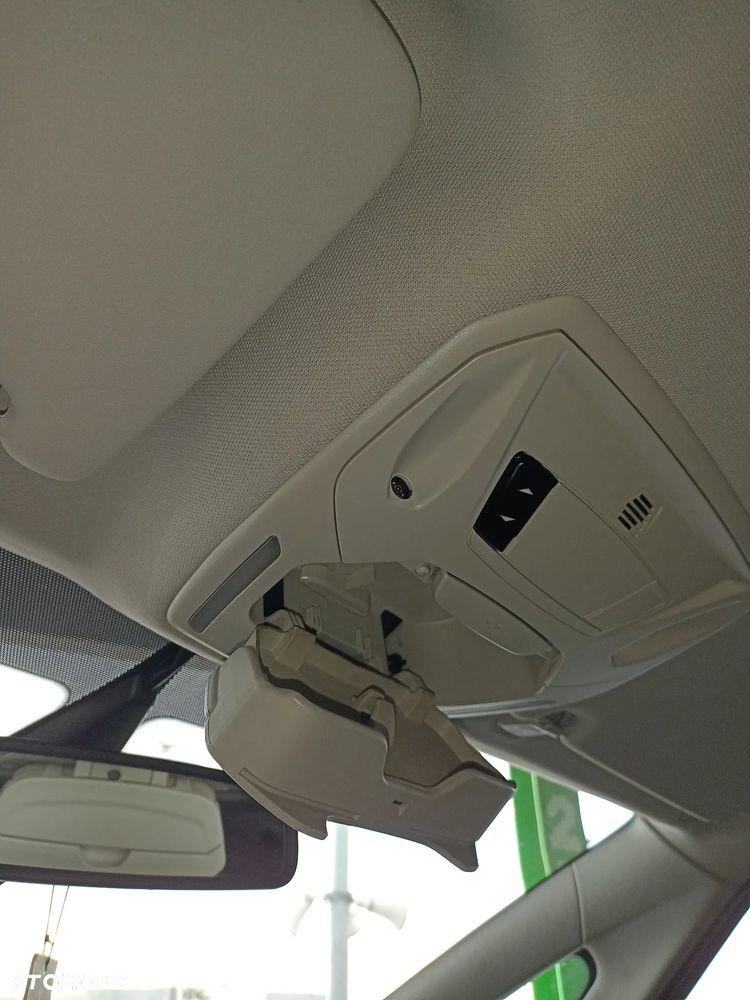 Ford S-Max - 25
