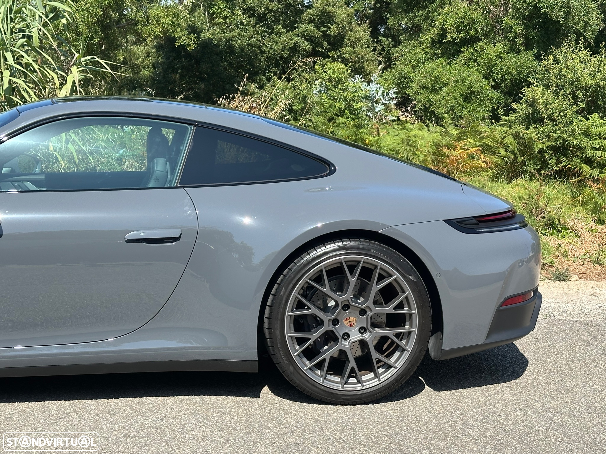 Porsche 911 (992) Carrera - 3