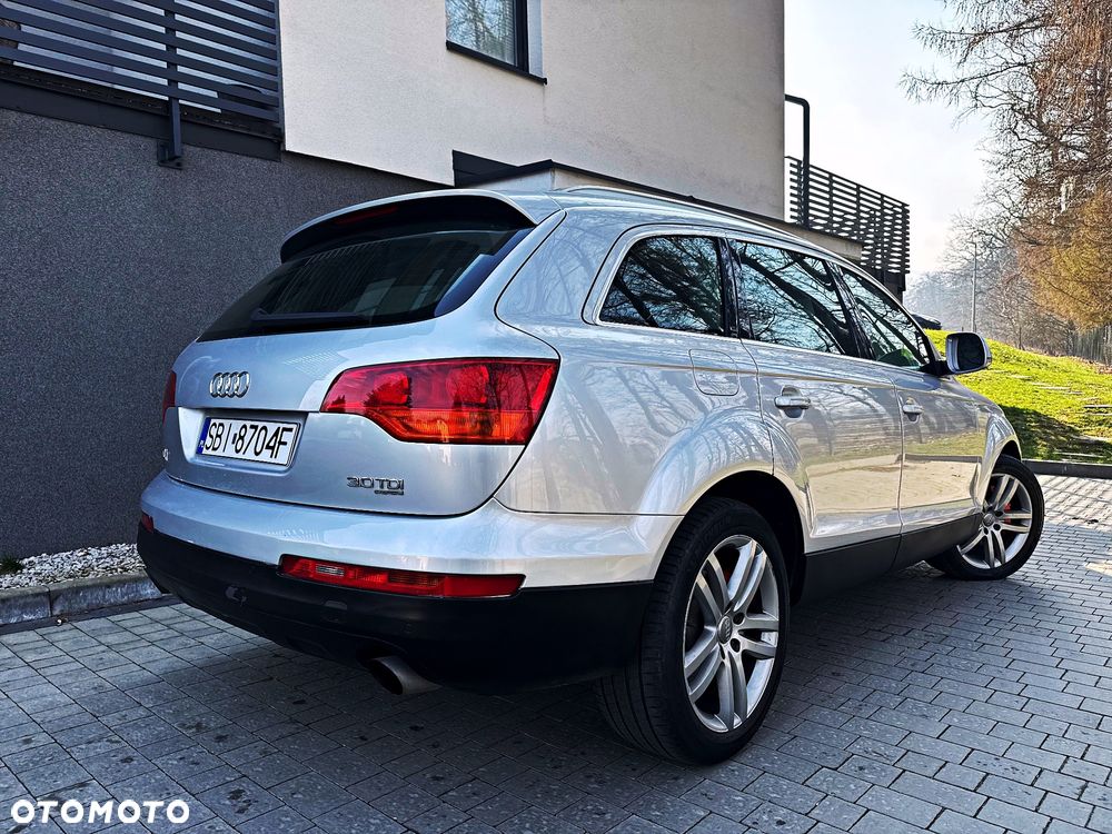 Audi Q7 3.0 TDI DPF Quattro Tiptronic - 18