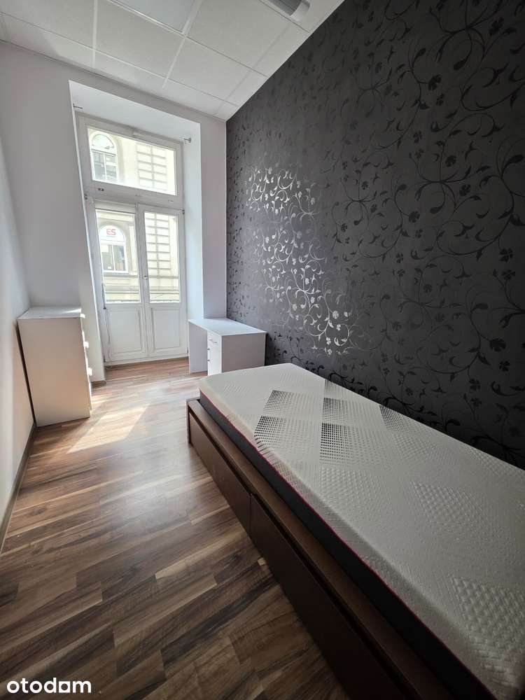 ścisłe centrum, 3 osobne pokoje