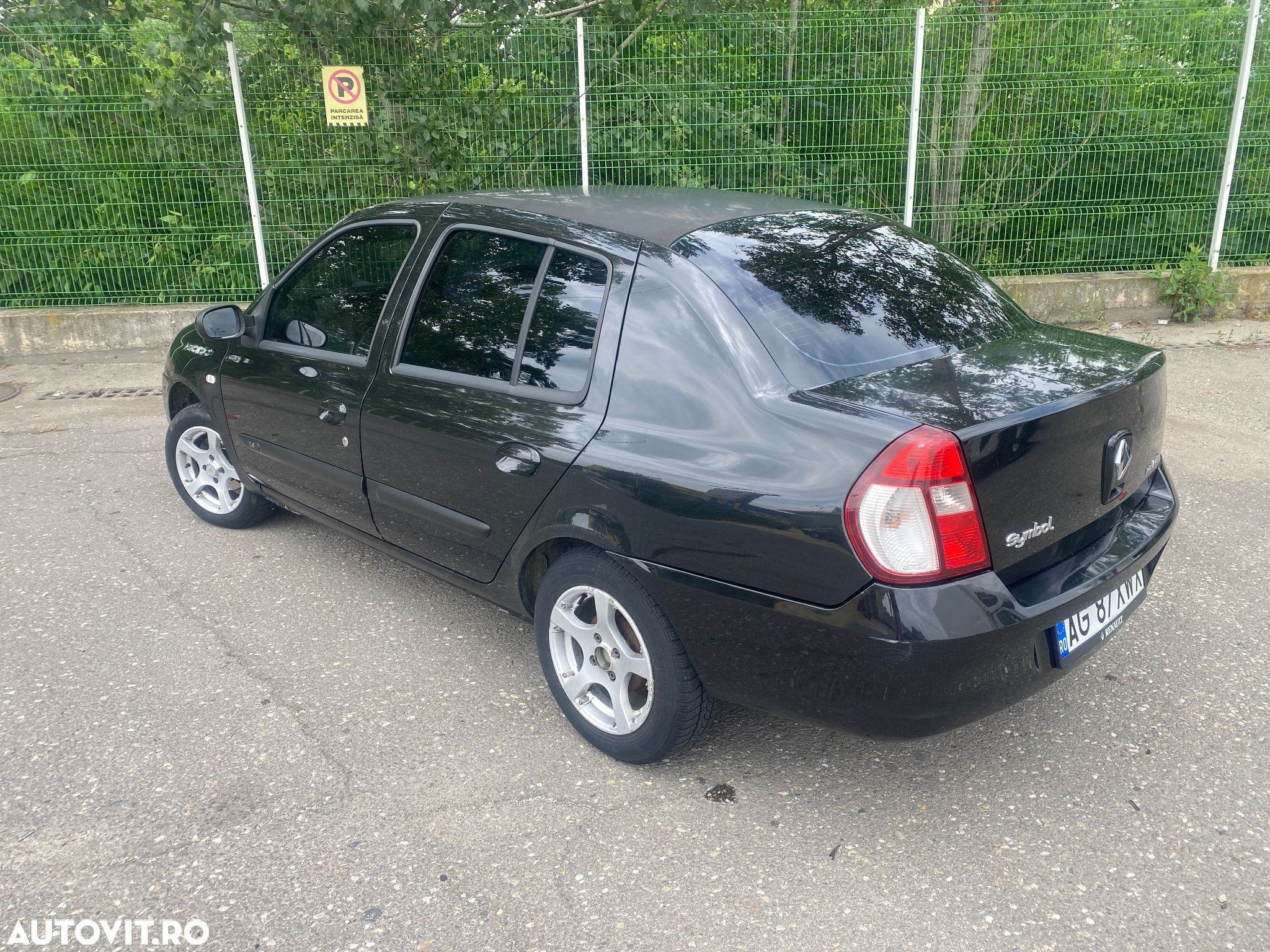 Renault Clio III 1.4 Confort Dynamique - 1