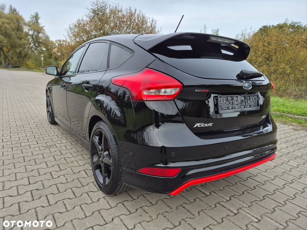 Ford Focus 1.0 EcoBoost Start-Stopp-System ST-LINE DESIGN - 17