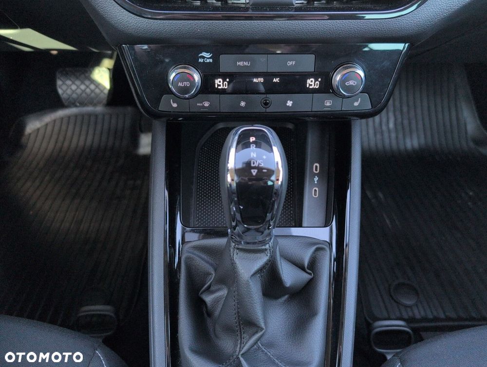 Skoda Kamiq 1.0 TSI Selection DSG - 28