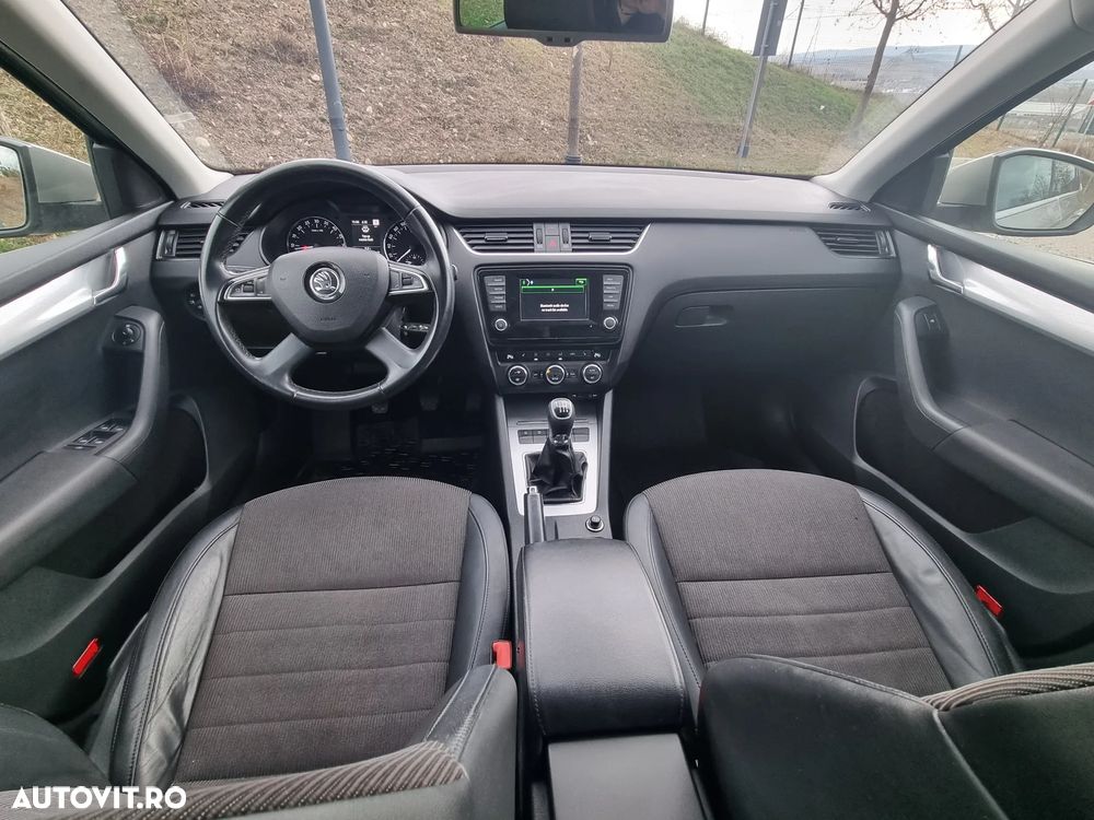 Skoda Octavia 2.0 TDI Green tec Elegance - 11