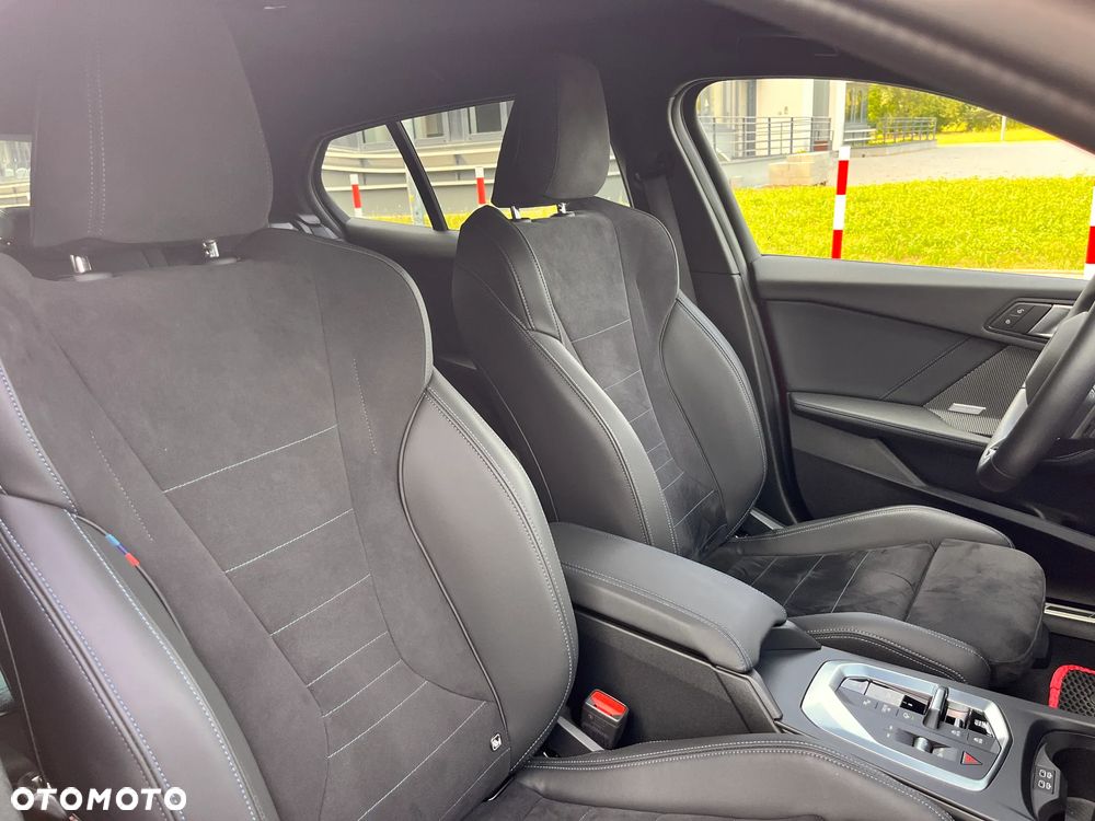 BMW Seria 1 - 32