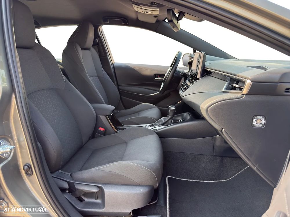 Toyota Corolla 1.8 Hybrid Comfort - 15