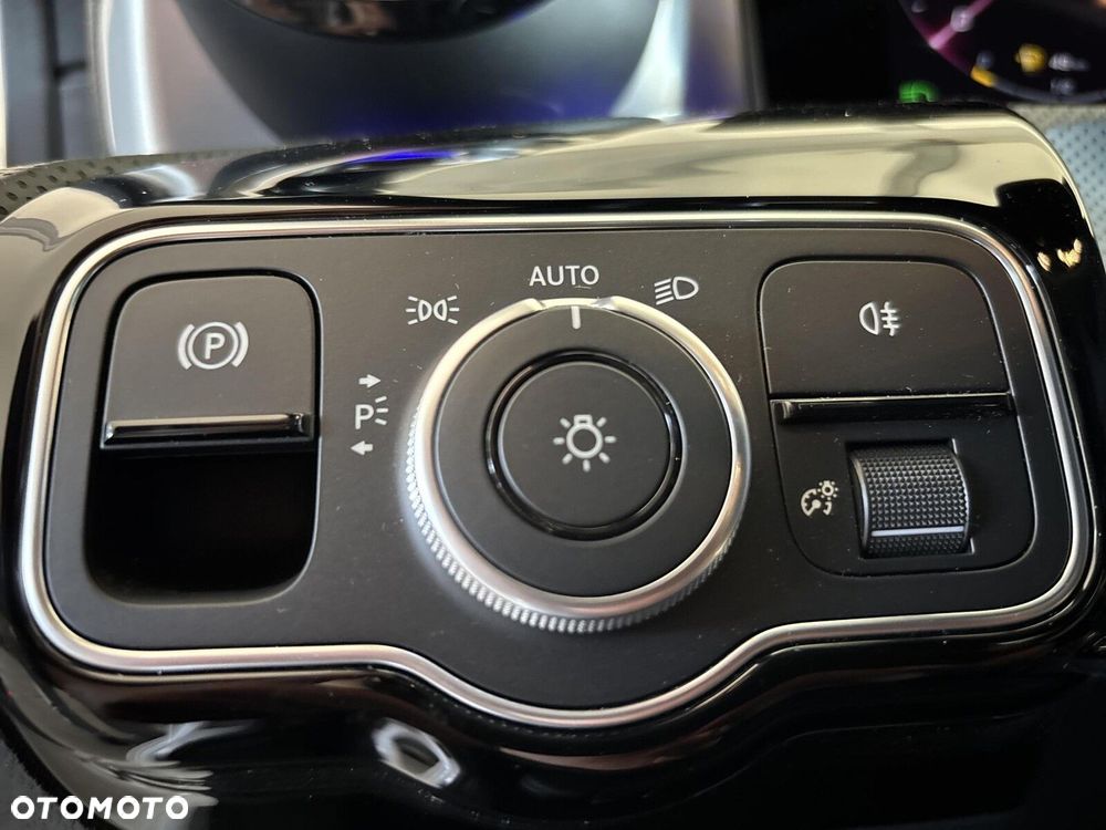 Mercedes-Benz CLA - 26