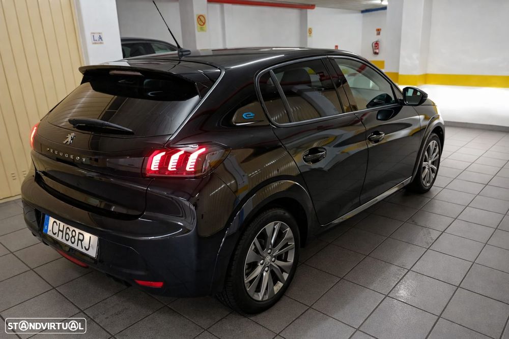Peugeot e-208 E-Style - 2