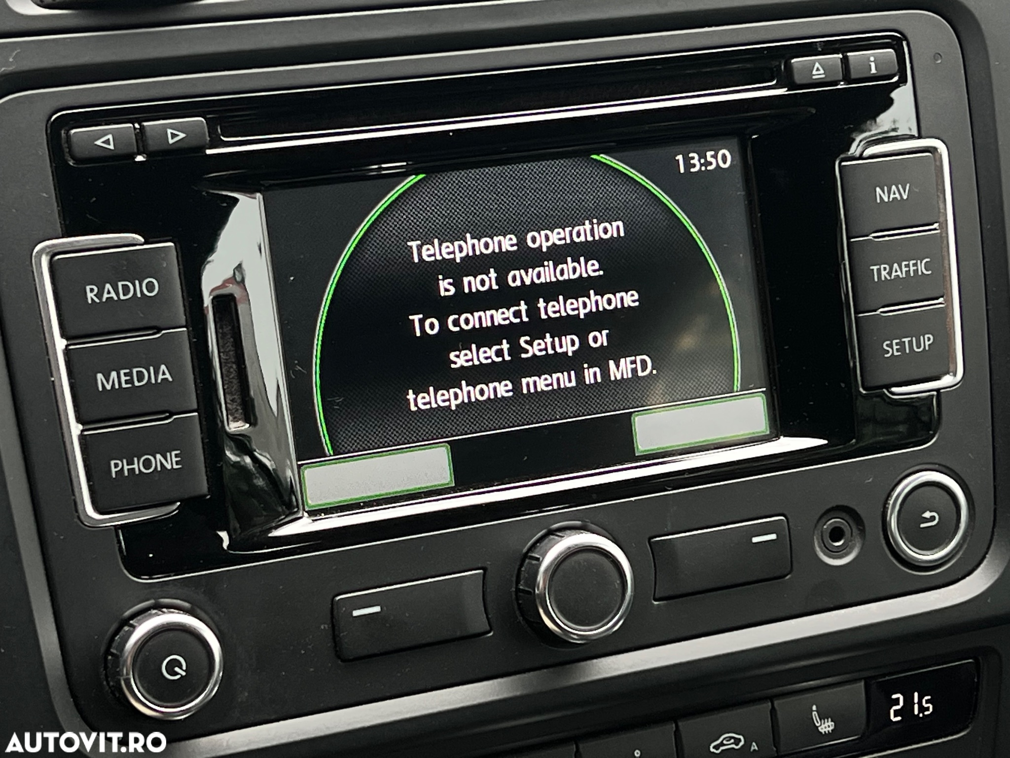 Volkswagen Golf 2.0 TDI BlueMotion Technology Highline - 33