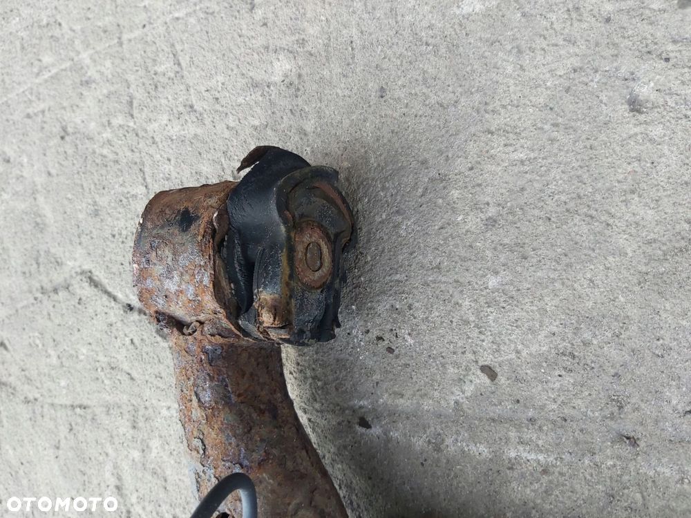 Toyota Yaris I belka zawieszenia tył bębny ABS pod TARCZE tarczobęben - 3