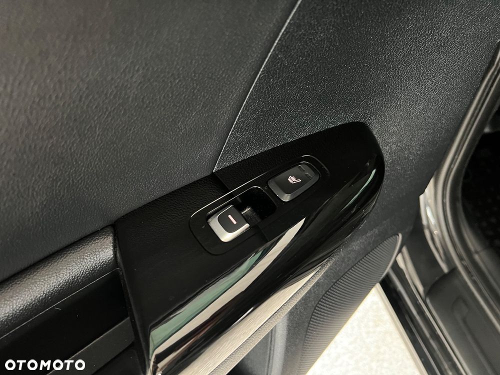 Kia Sportage 1.6 CRDI MHEV Black Edition Plus 4WD - 37