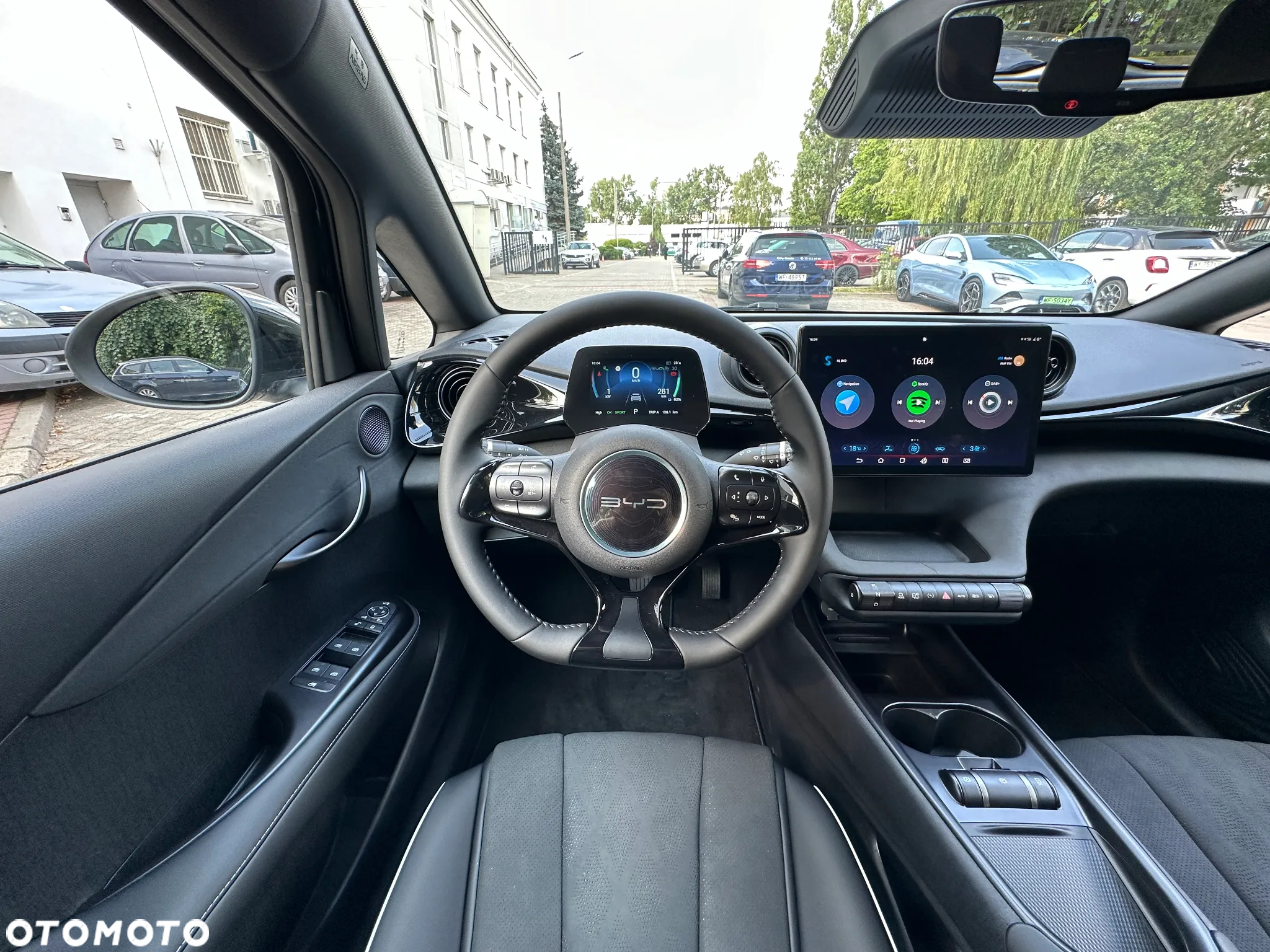 BYD Dolphin - 11