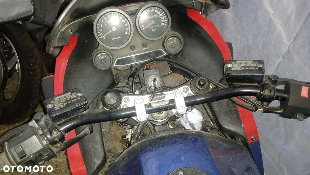Kawasaki GPZ - 3