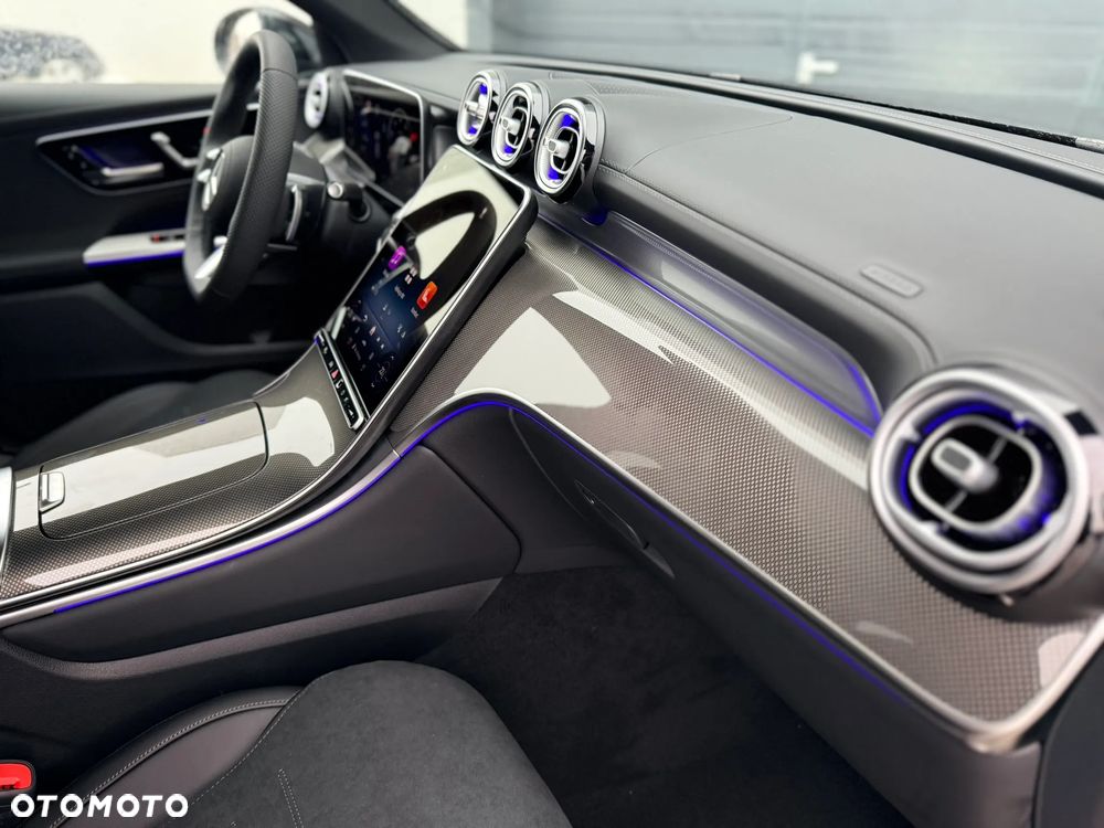 Mercedes-Benz GLC - 22