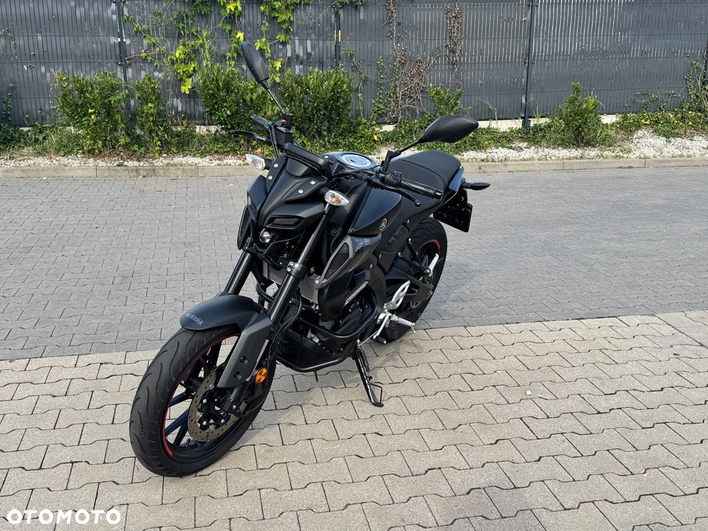 Yamaha MT - 4