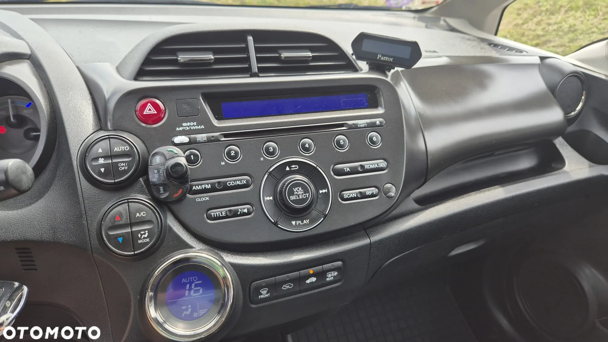 Honda Jazz 1.3 DSi i-VTEC IMA CVT Exclusive - 25