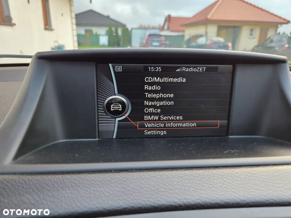 BMW Seria 1 116i - 22