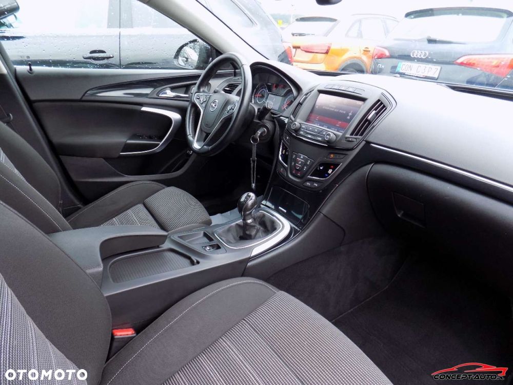 Opel Insignia - 22