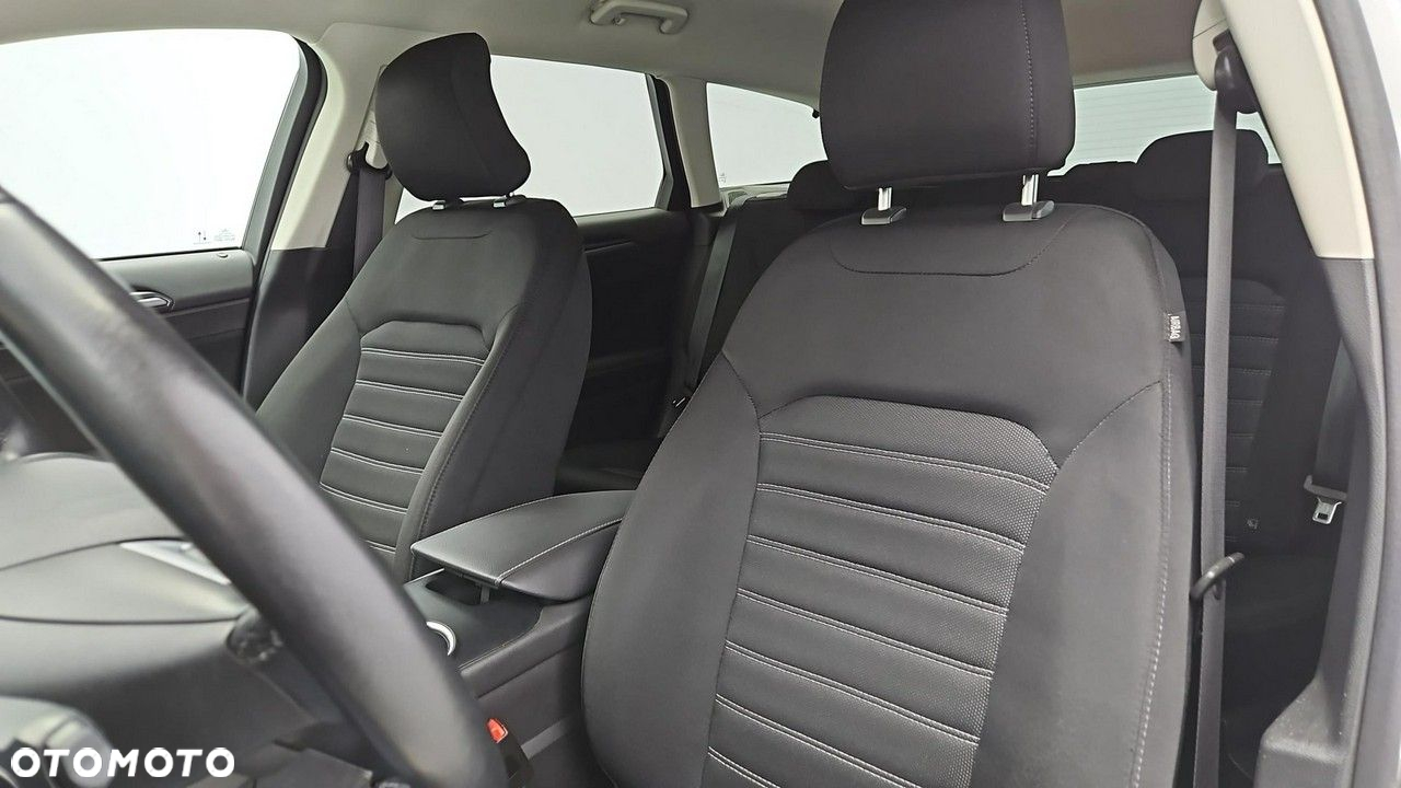 Ford Mondeo 2.0 Hybrid Trend - 11