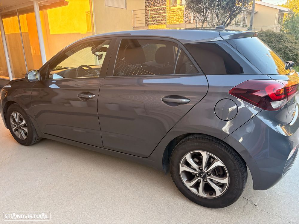 Hyundai i20 - 8