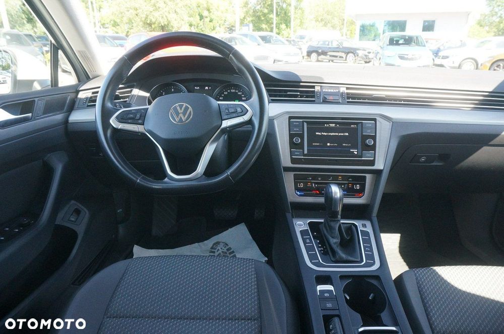 Volkswagen Passat 2.0 TDI EVO Essence DSG - 12