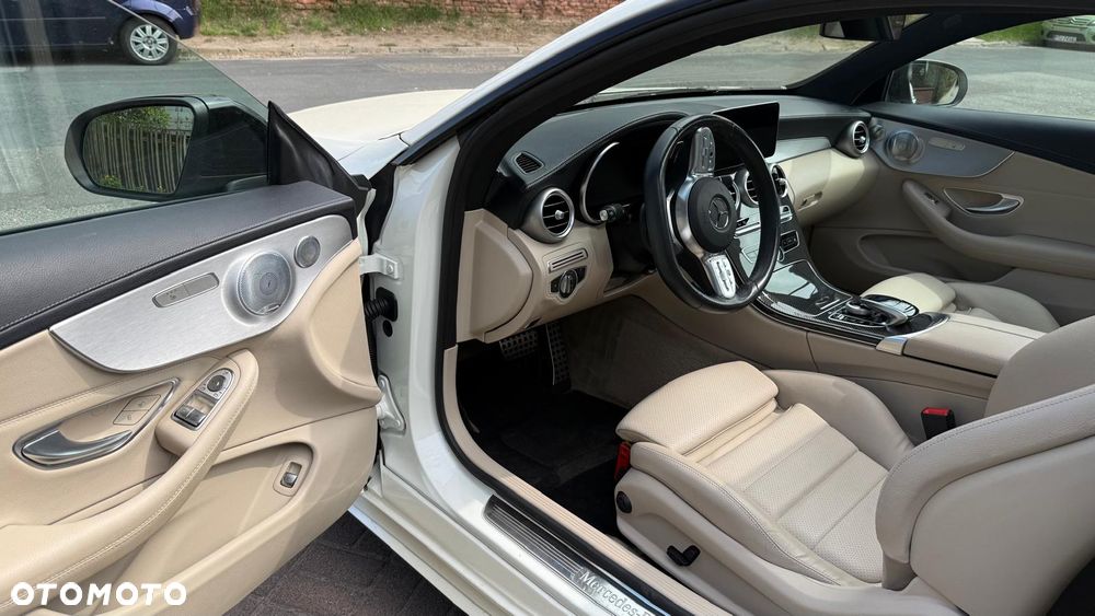 Mercedes-Benz Klasa C 220 d 4MATIC 9G-TRONIC - 14
