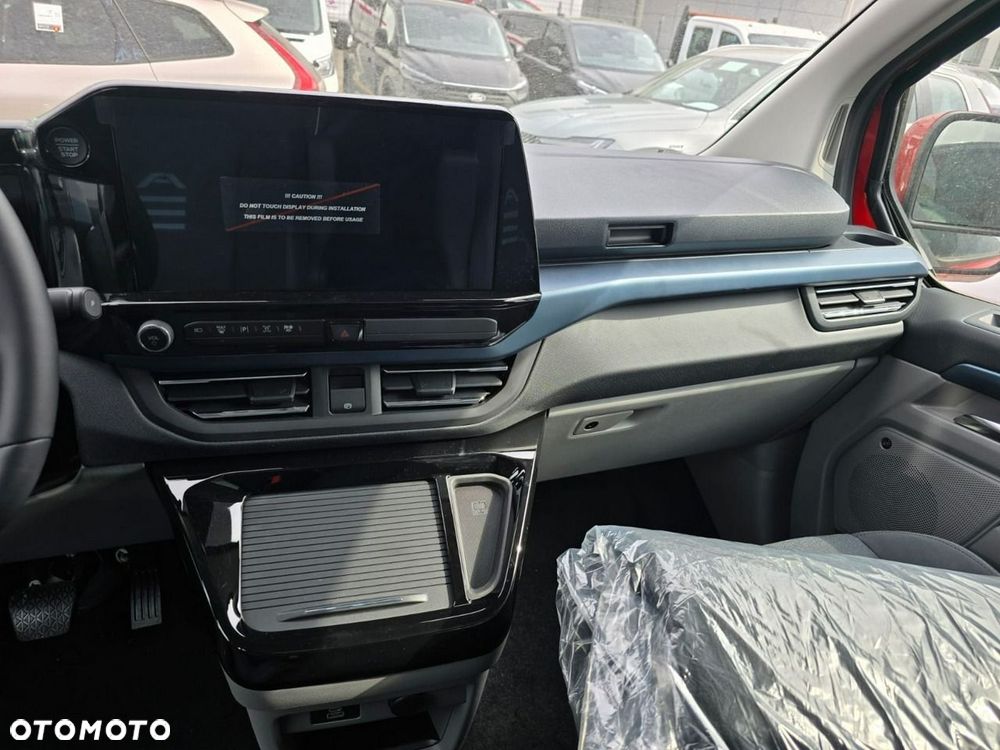 Ford Tourneo Custom - 7