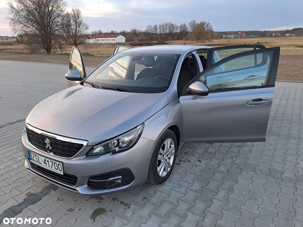 Peugeot 308 1.2 PureTech GPF Allure S&S - 10